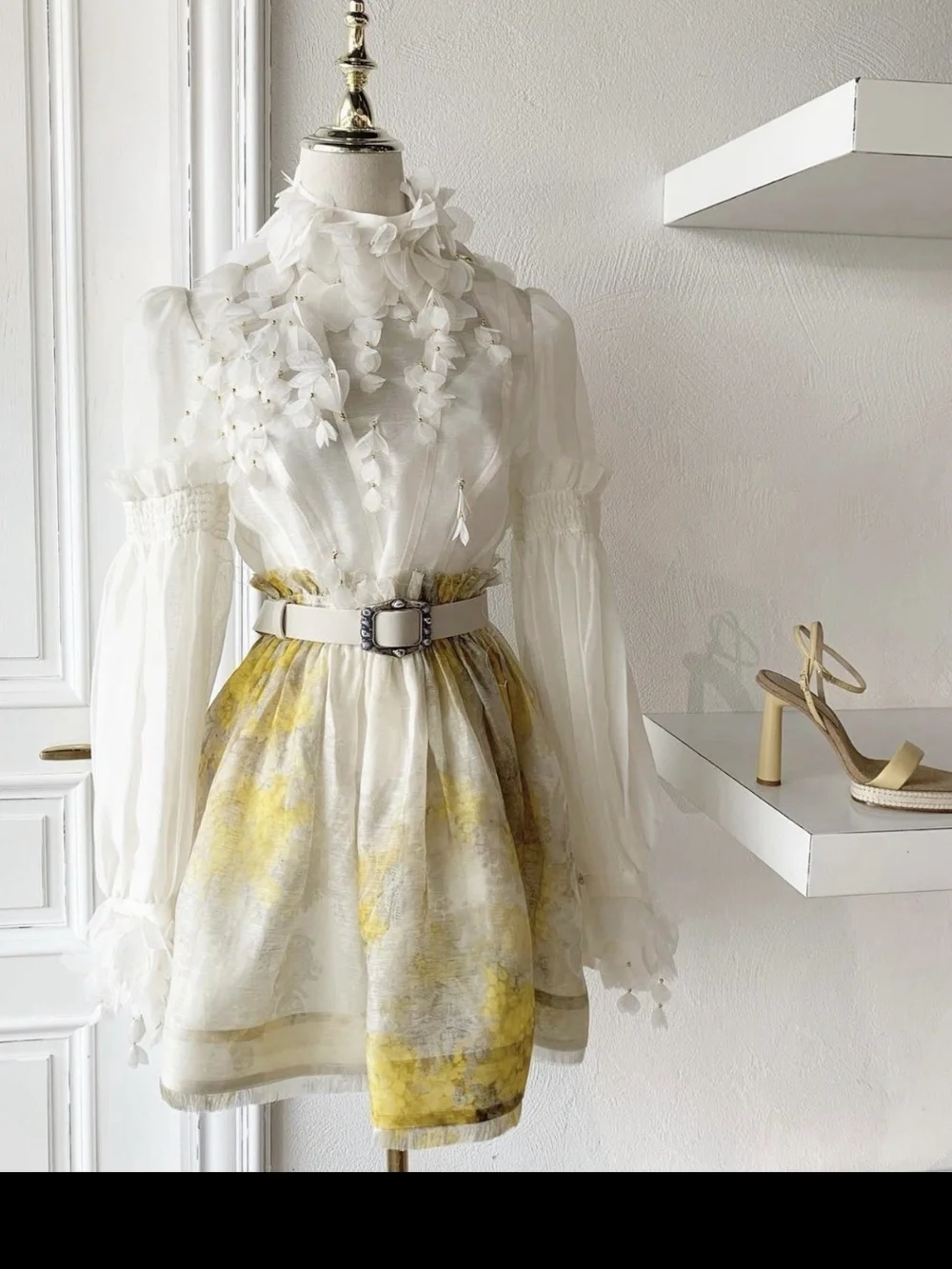 NWOT Zimmermann Wattle Floral Blouse Size 2 US M - Picture 3 of 10